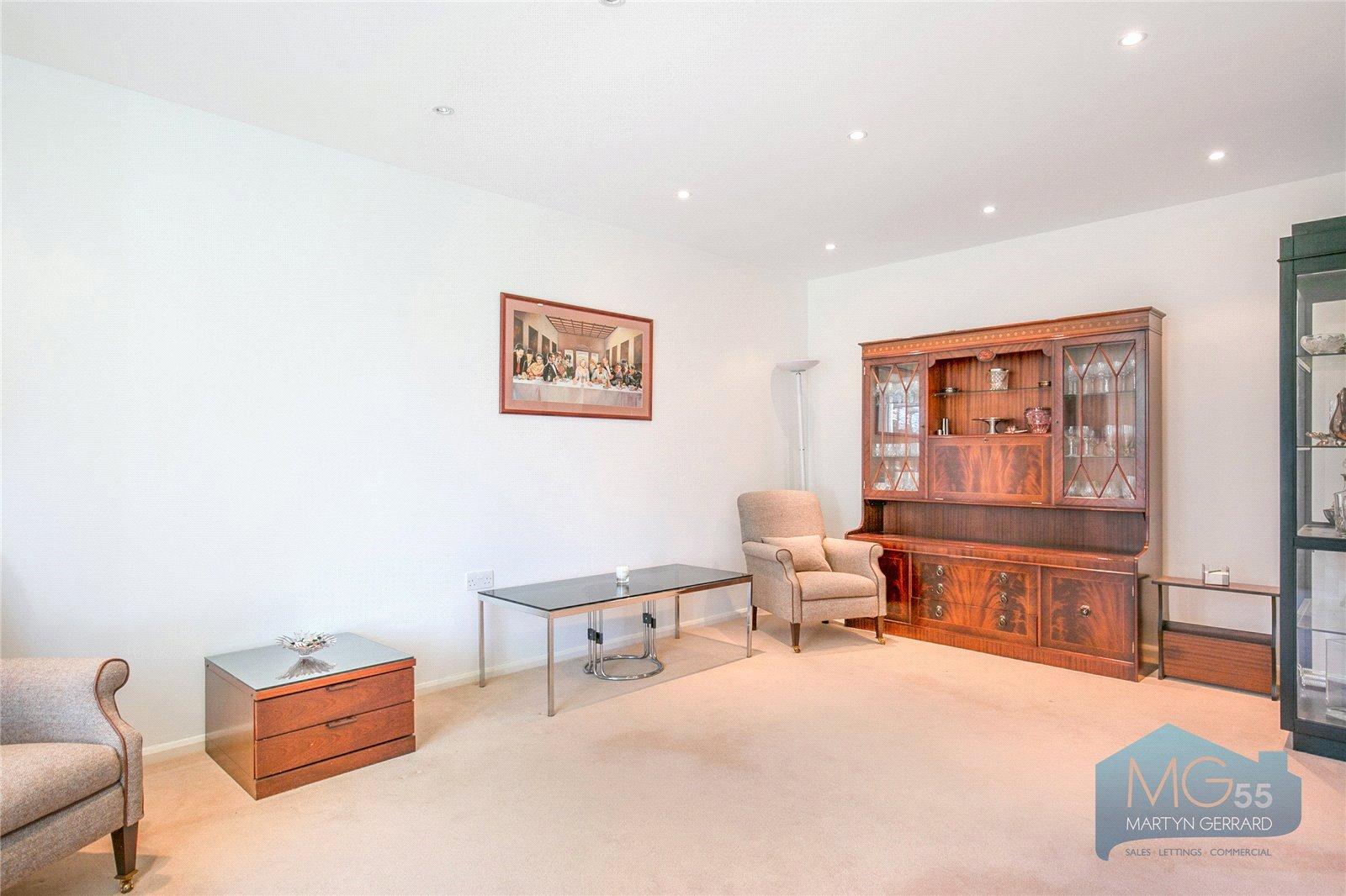 1 bedroom Apartment to rent - Martyn Gerrard