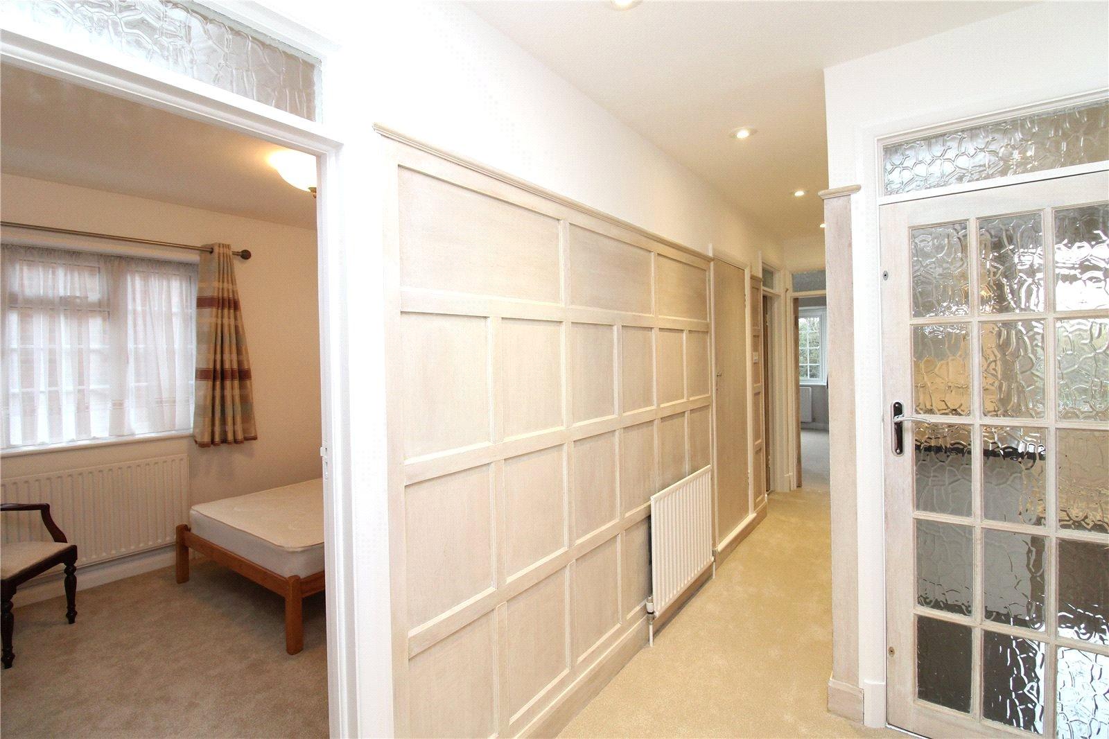 2 bedroom Apartment to rent - Martyn Gerrard