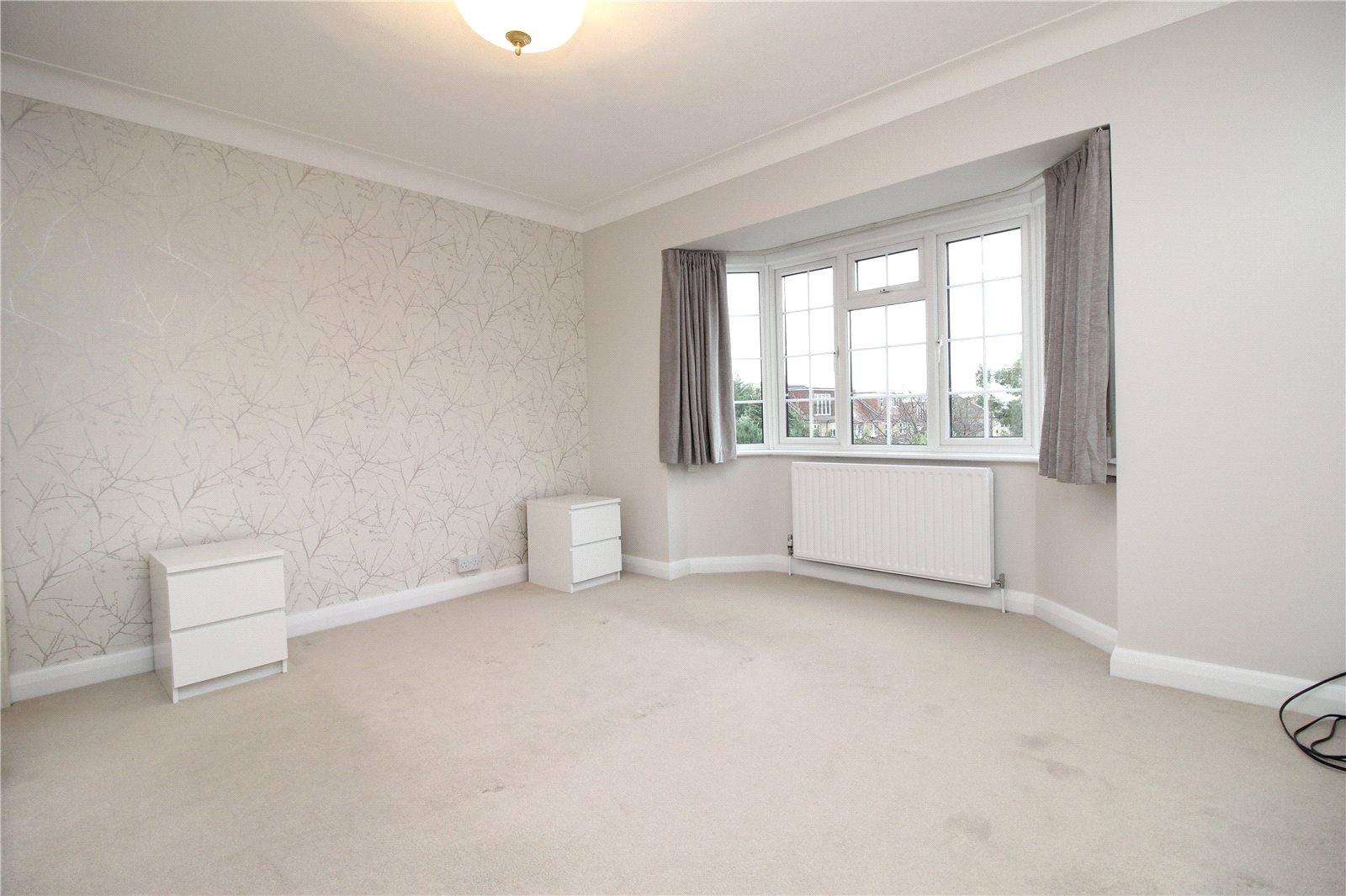 2 bedroom Apartment to rent - Martyn Gerrard