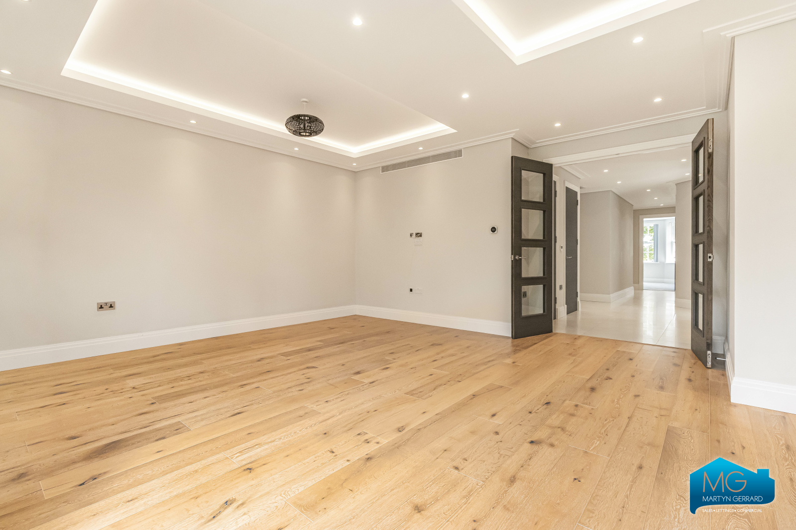 3 bedroom Apartment to rent - Martyn Gerrard