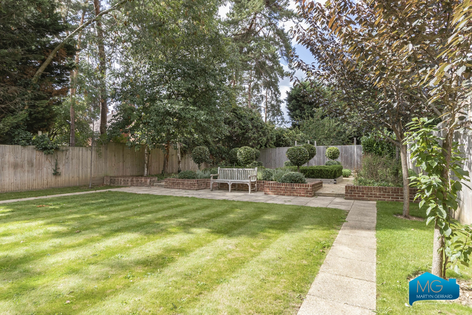 3 bedroom Apartment to rent - Martyn Gerrard