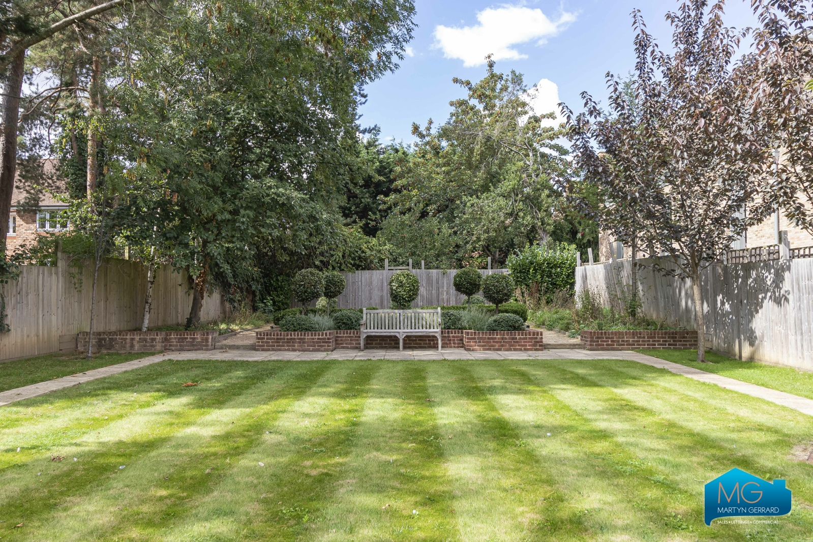 3 bedroom Apartment to rent - Martyn Gerrard