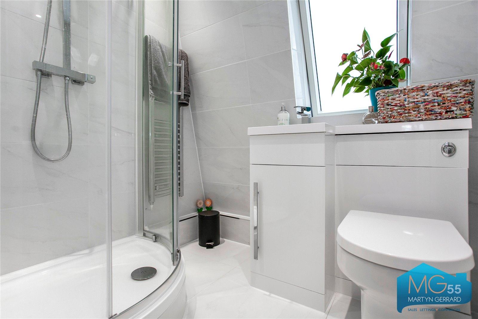 2 bedroom Apartment to rent - Martyn Gerrard