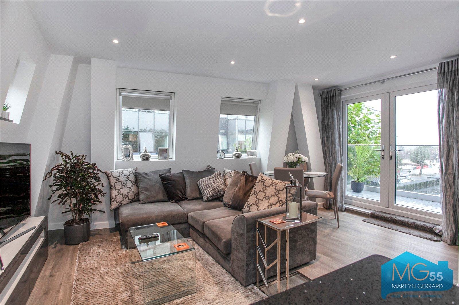 2 bedroom Apartment to rent - Martyn Gerrard