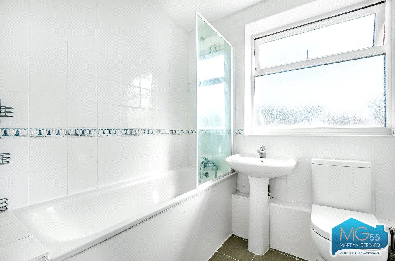 2 bedroom Apartment to rent - Martyn Gerrard