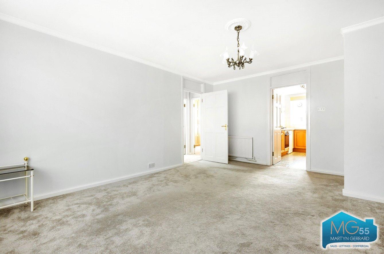 2 bedroom Apartment to rent - Martyn Gerrard