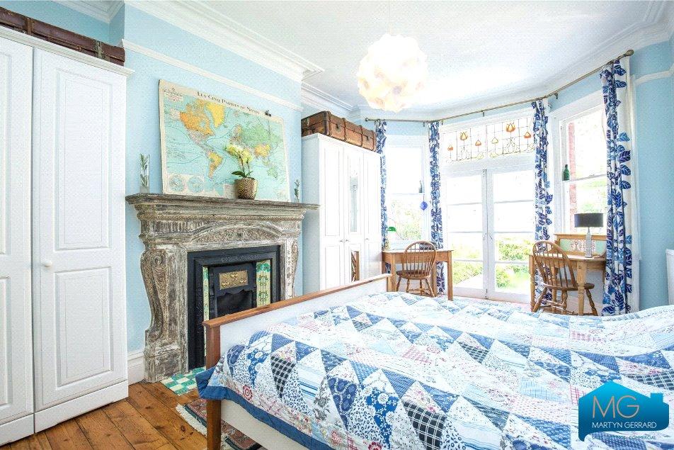2 bedroom Ground Floor Flat to rent - Martyn Gerrard