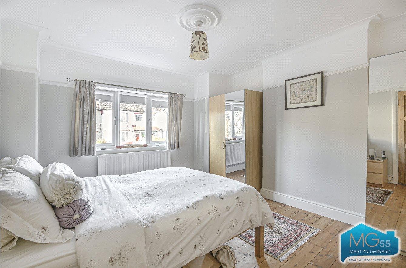 4 bedroom Terraced House to rent - Martyn Gerrard
