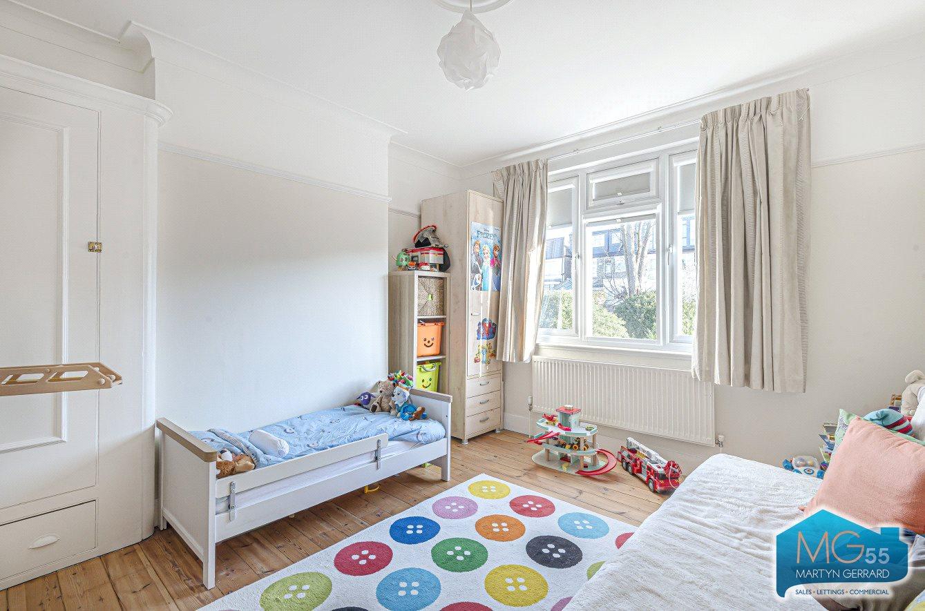 4 bedroom Terraced House to rent - Martyn Gerrard