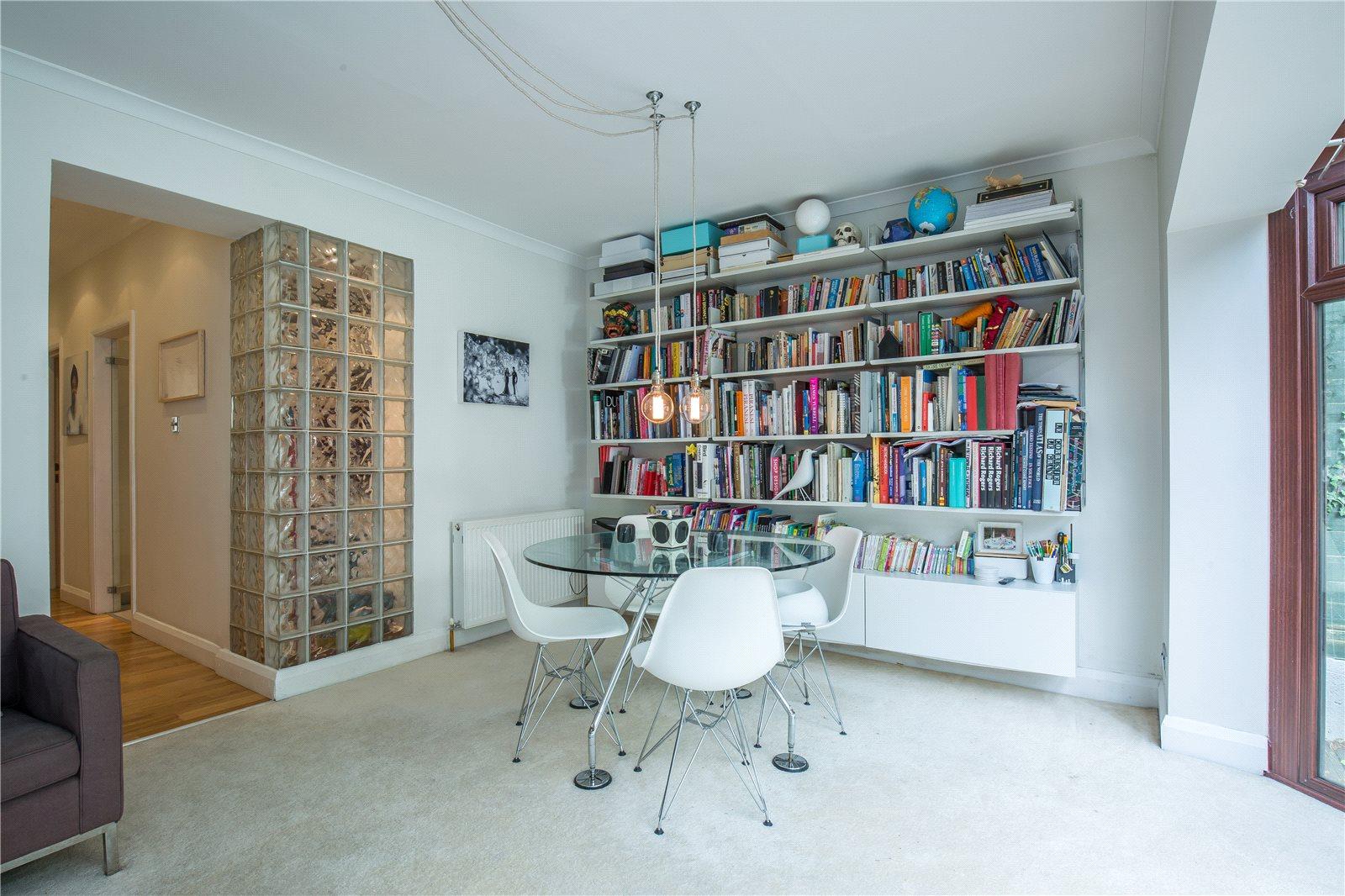 3 bedroom Apartment to rent - Martyn Gerrard