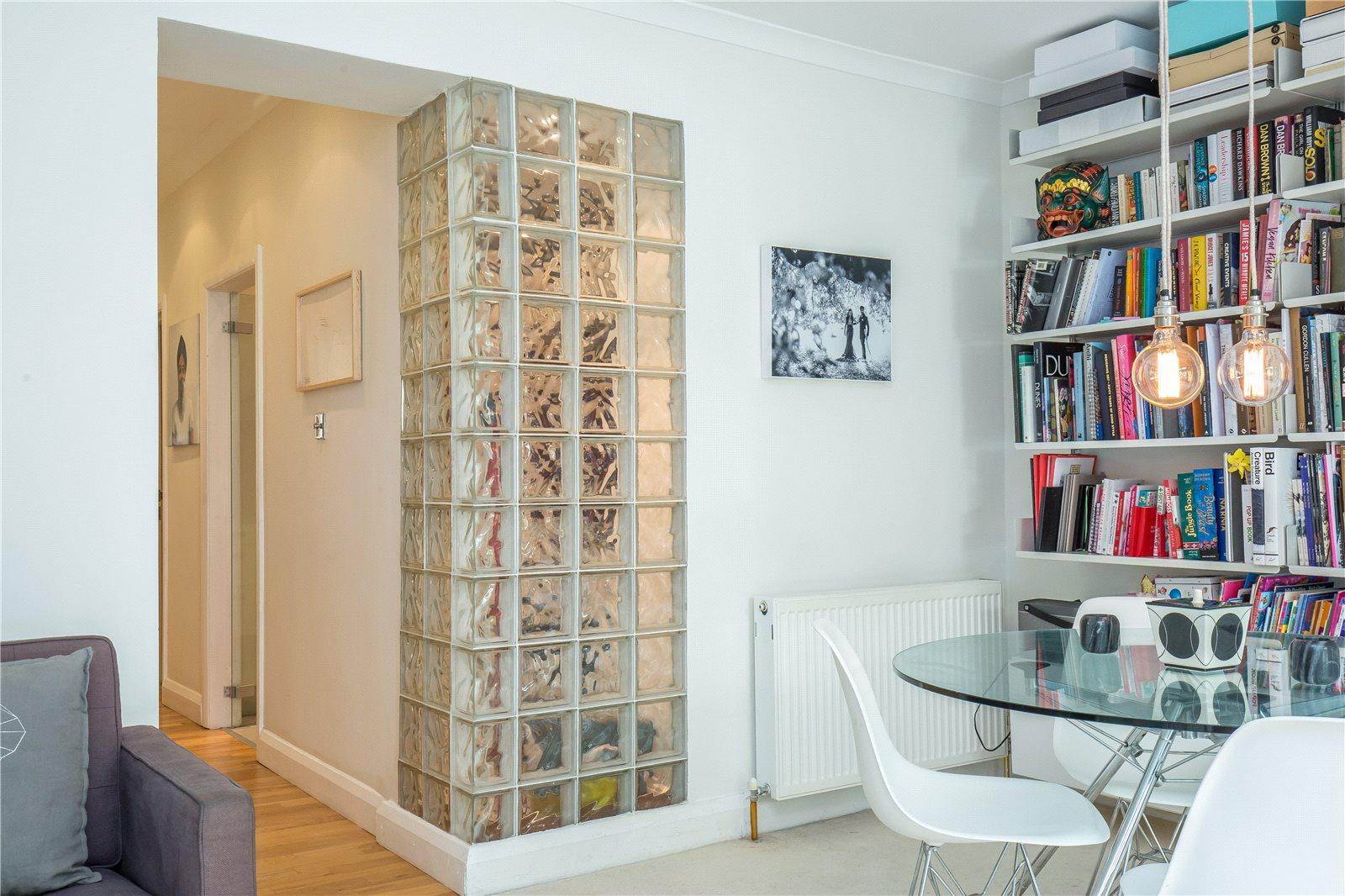 3 bedroom Apartment to rent - Martyn Gerrard