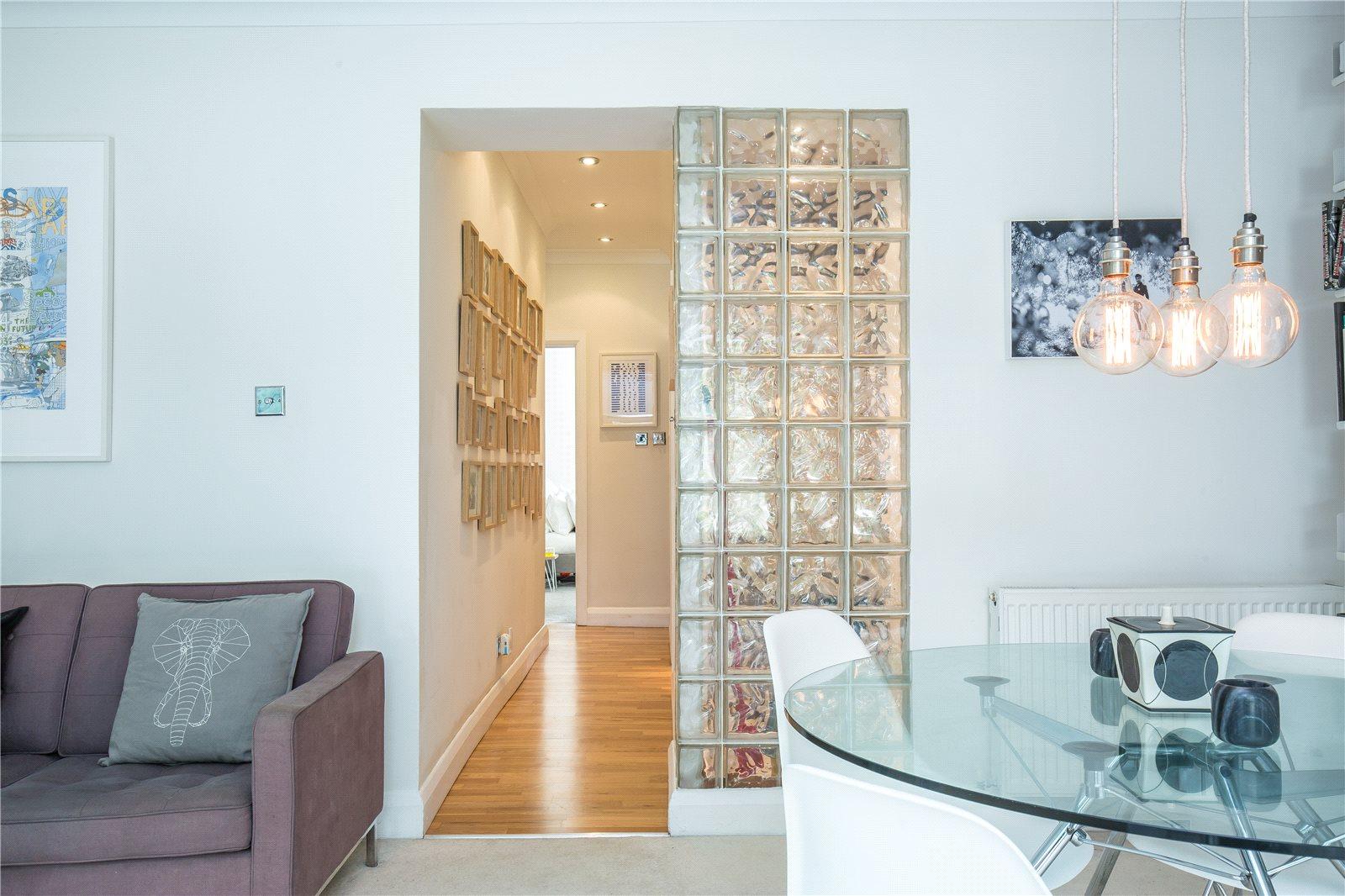 3 bedroom Apartment to rent - Martyn Gerrard