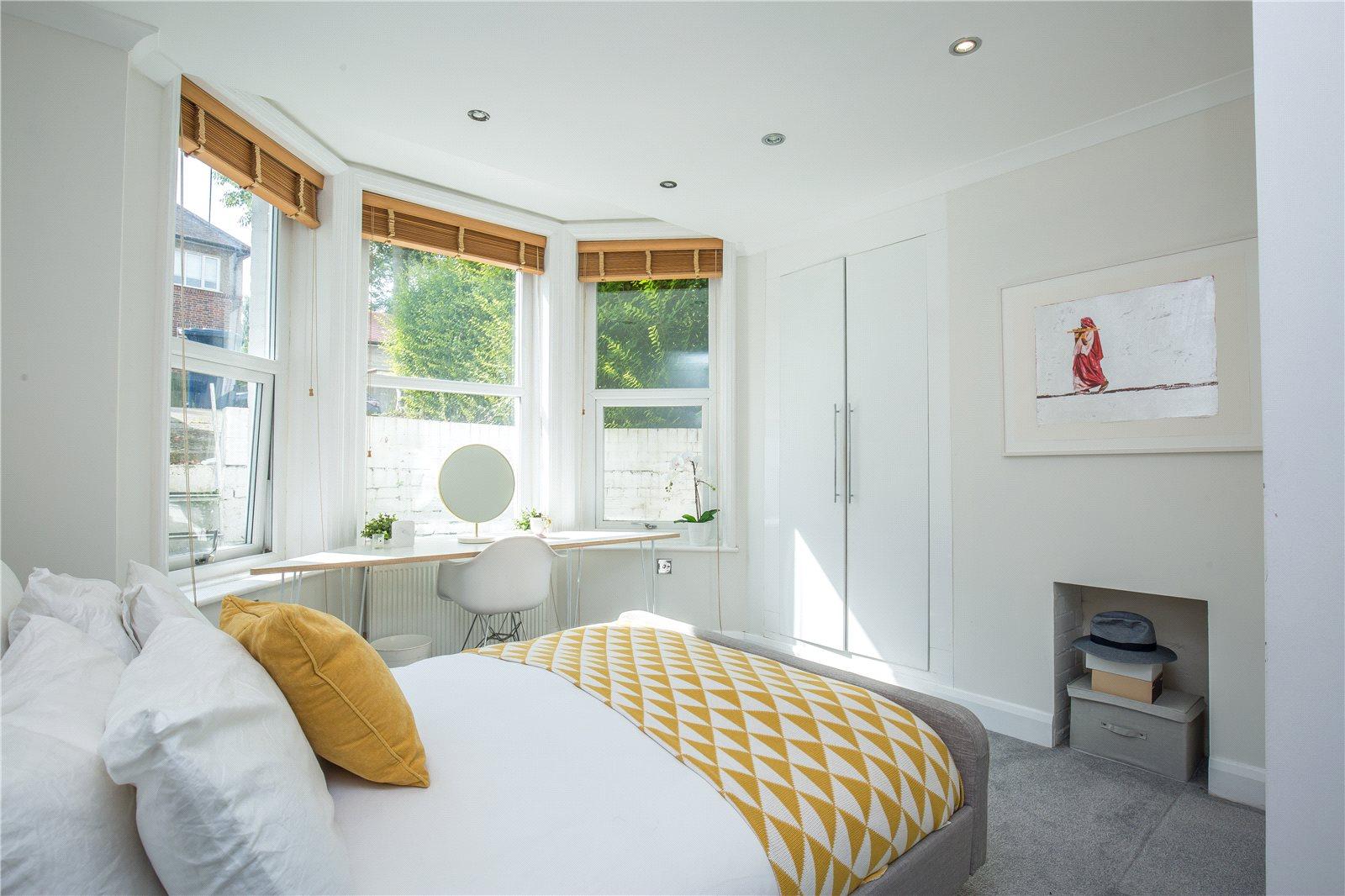 3 bedroom Apartment to rent - Martyn Gerrard