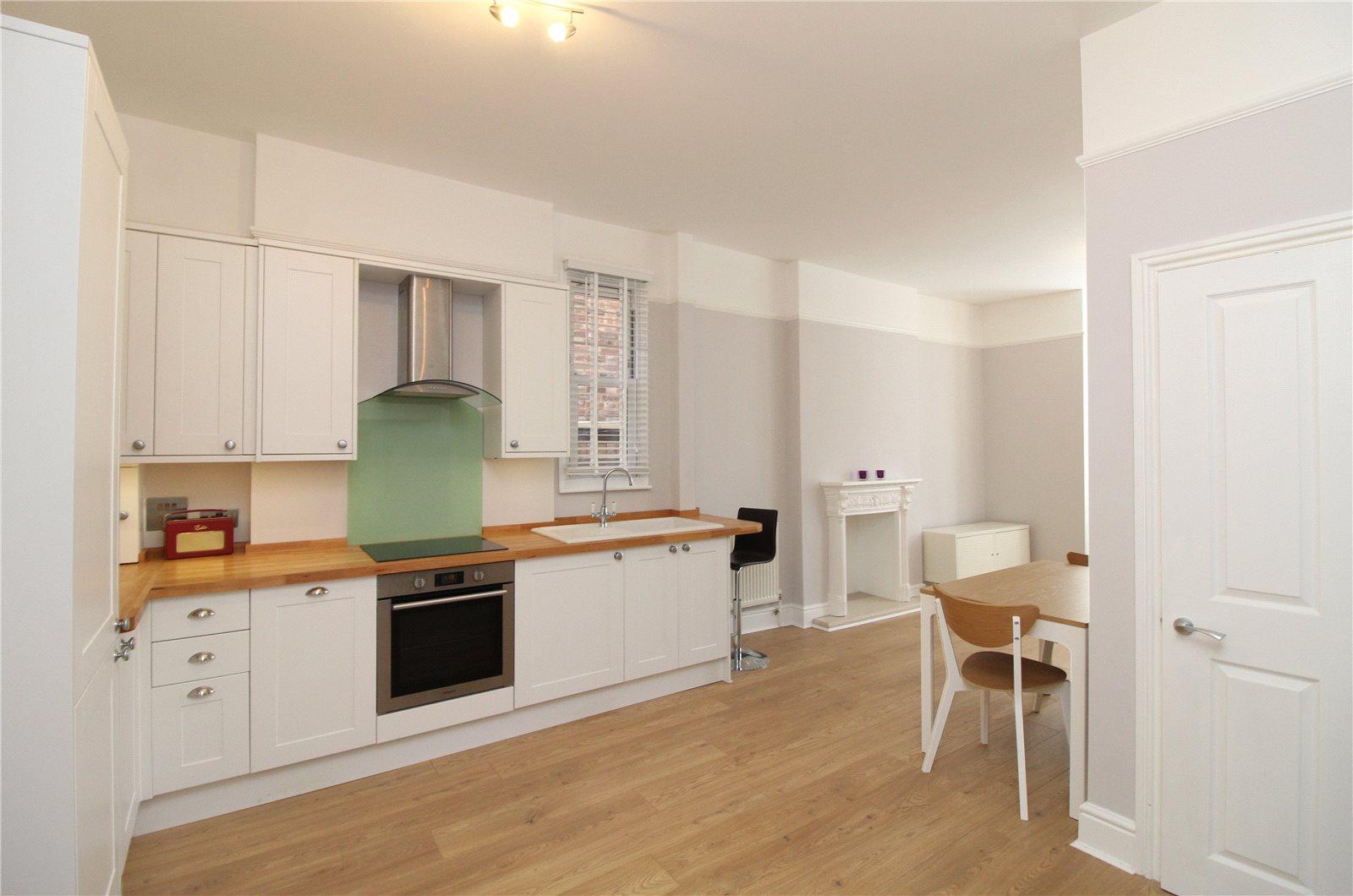 1 bedroom Ground Floor Flat to rent + ' - Martyn Gerrard