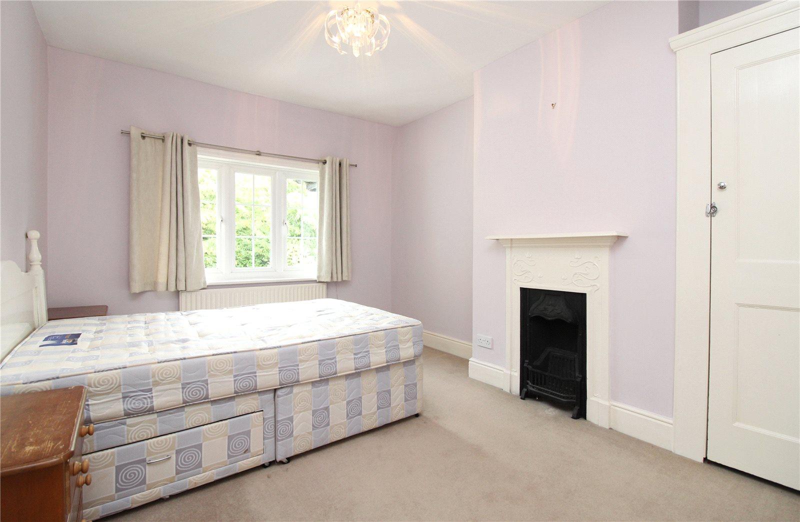 2 bedroom Apartment to rent - Martyn Gerrard