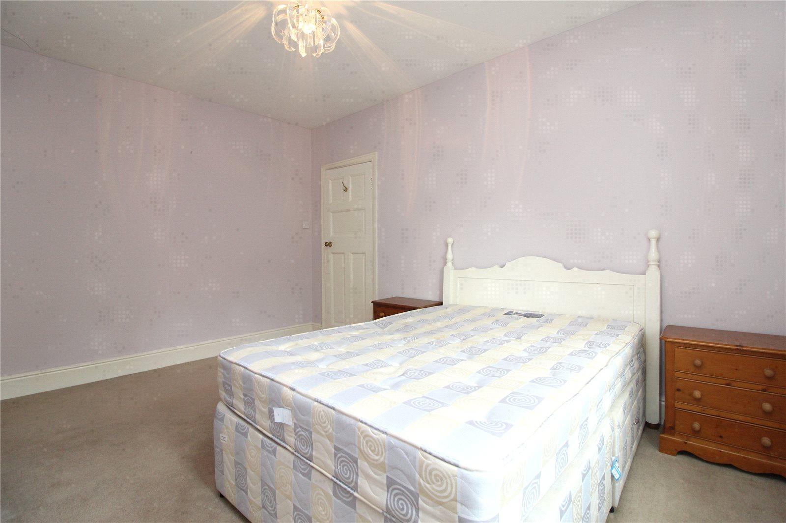 2 bedroom Apartment to rent - Martyn Gerrard