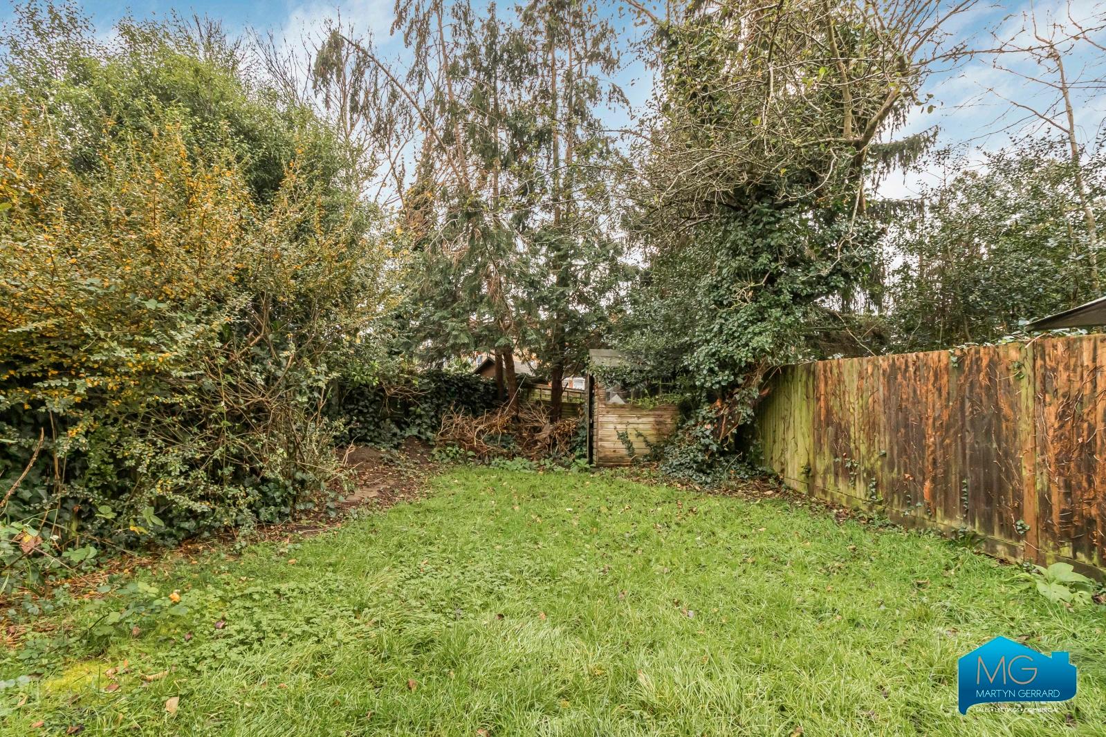 2 bedroom Ground Floor Flat to rent - Martyn Gerrard