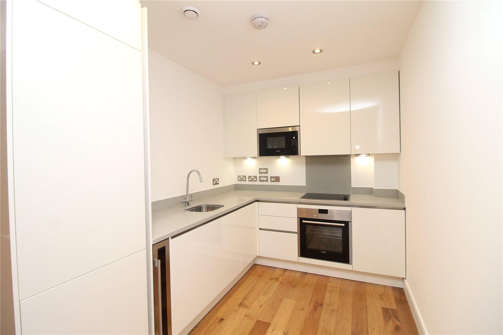 1 bedroom Apartment to rent - Martyn Gerrard