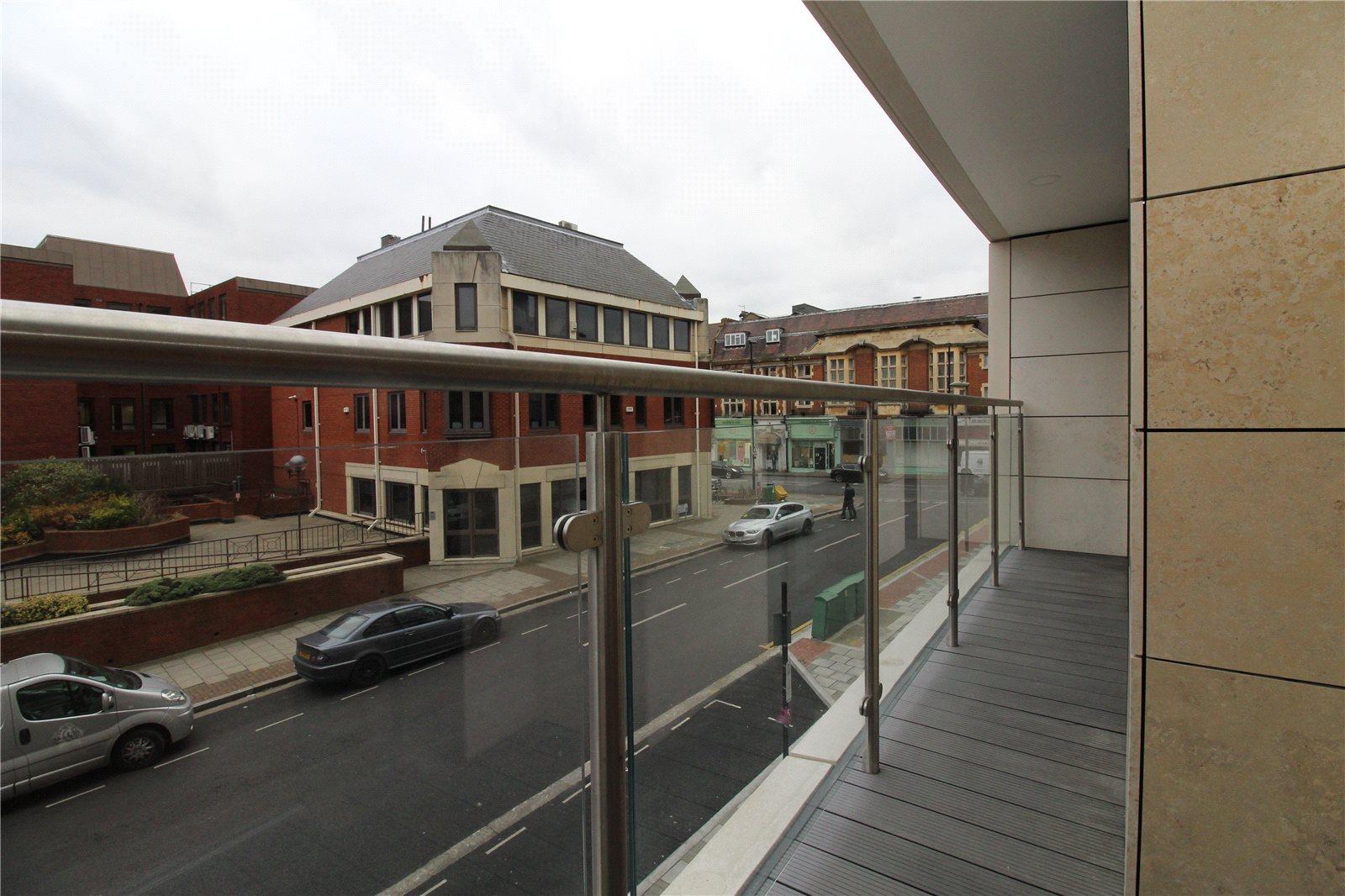 1 bedroom Apartment to rent - Martyn Gerrard