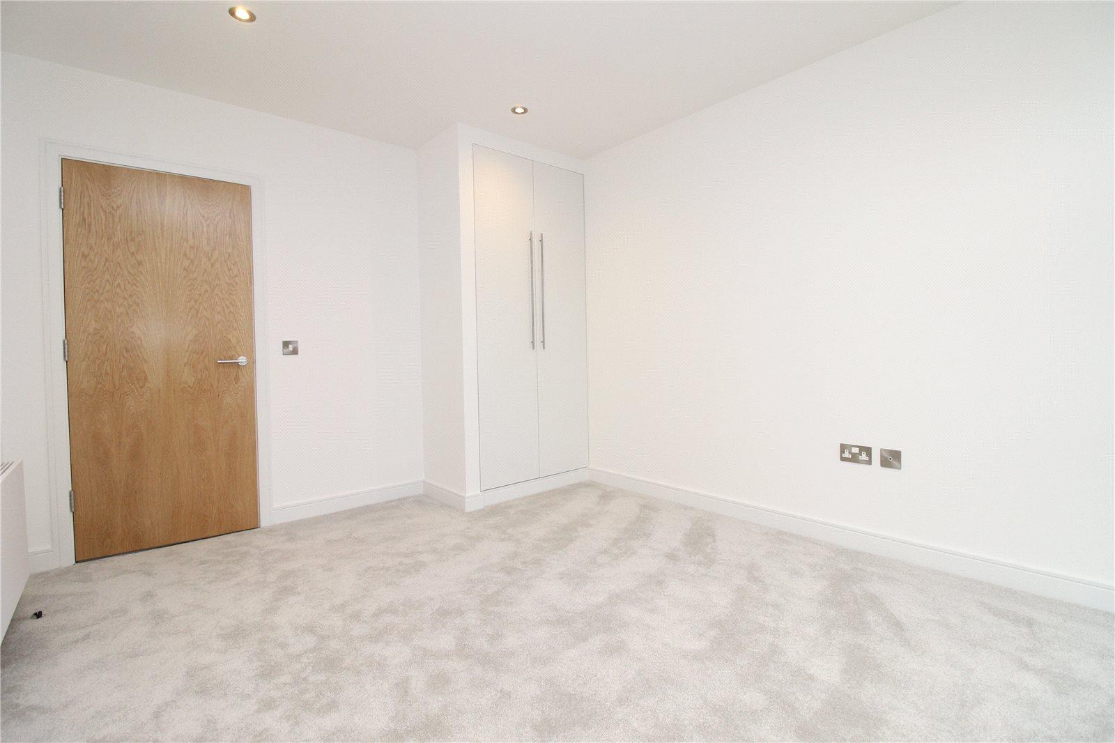 1 bedroom Apartment to rent - Martyn Gerrard