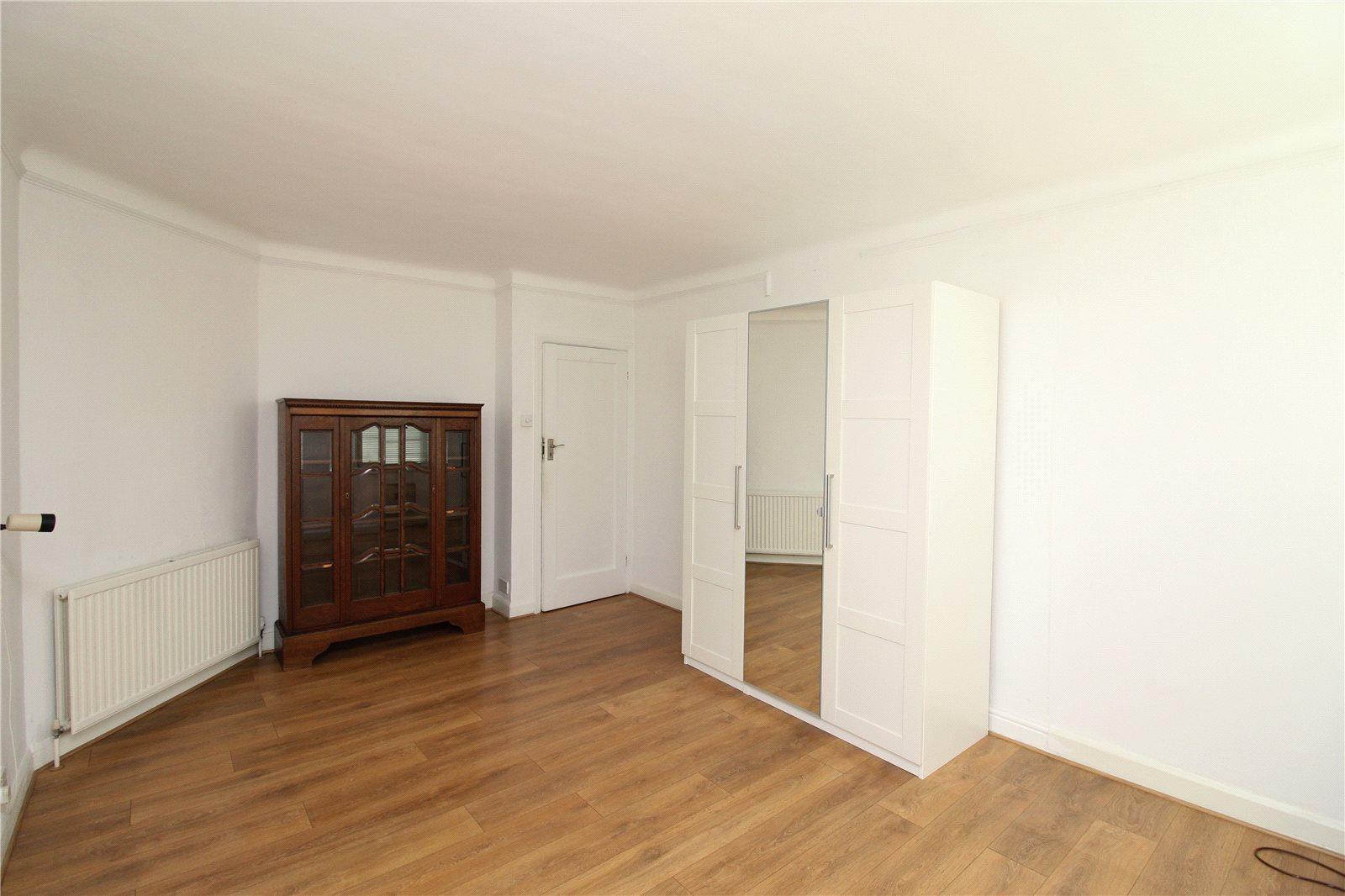 2 bedroom Ground Floor Flat to rent - Martyn Gerrard