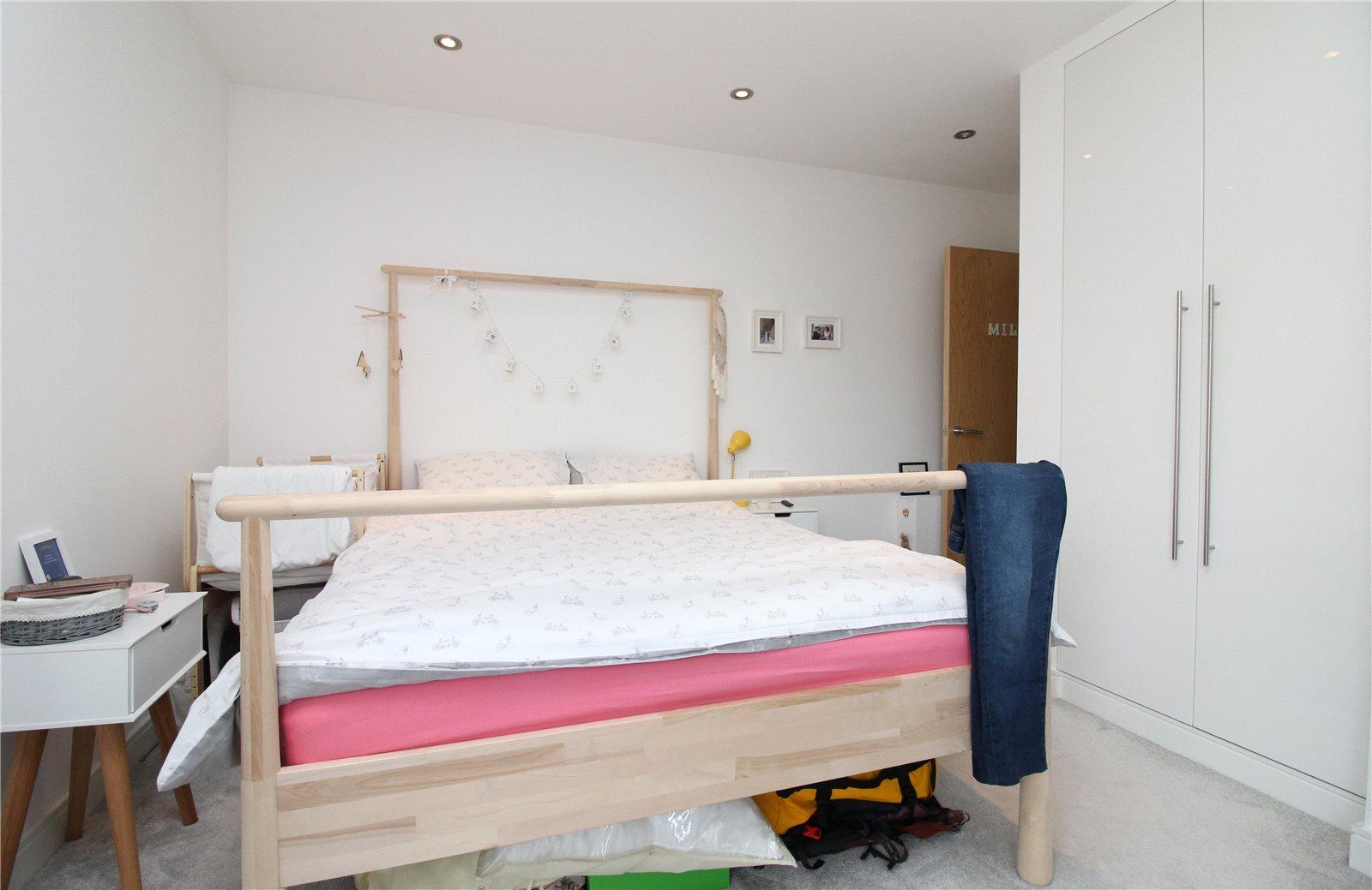 1 bedroom Apartment to rent - Martyn Gerrard