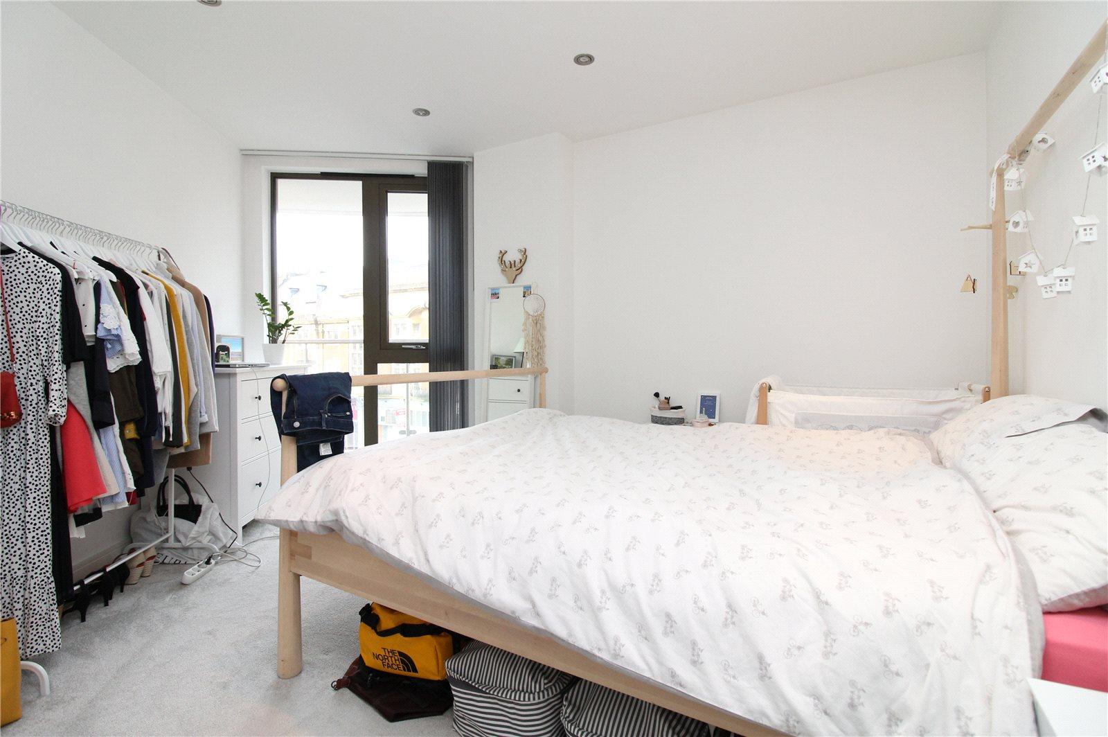 1 bedroom Apartment to rent - Martyn Gerrard