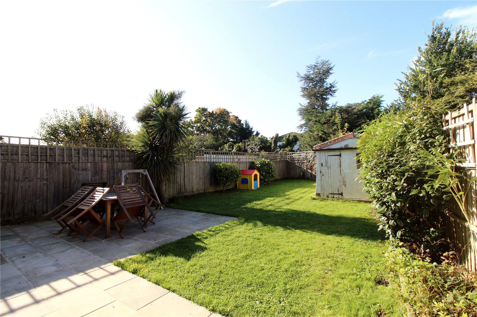 3 bedroom Semi-Detached House to rent - Martyn Gerrard