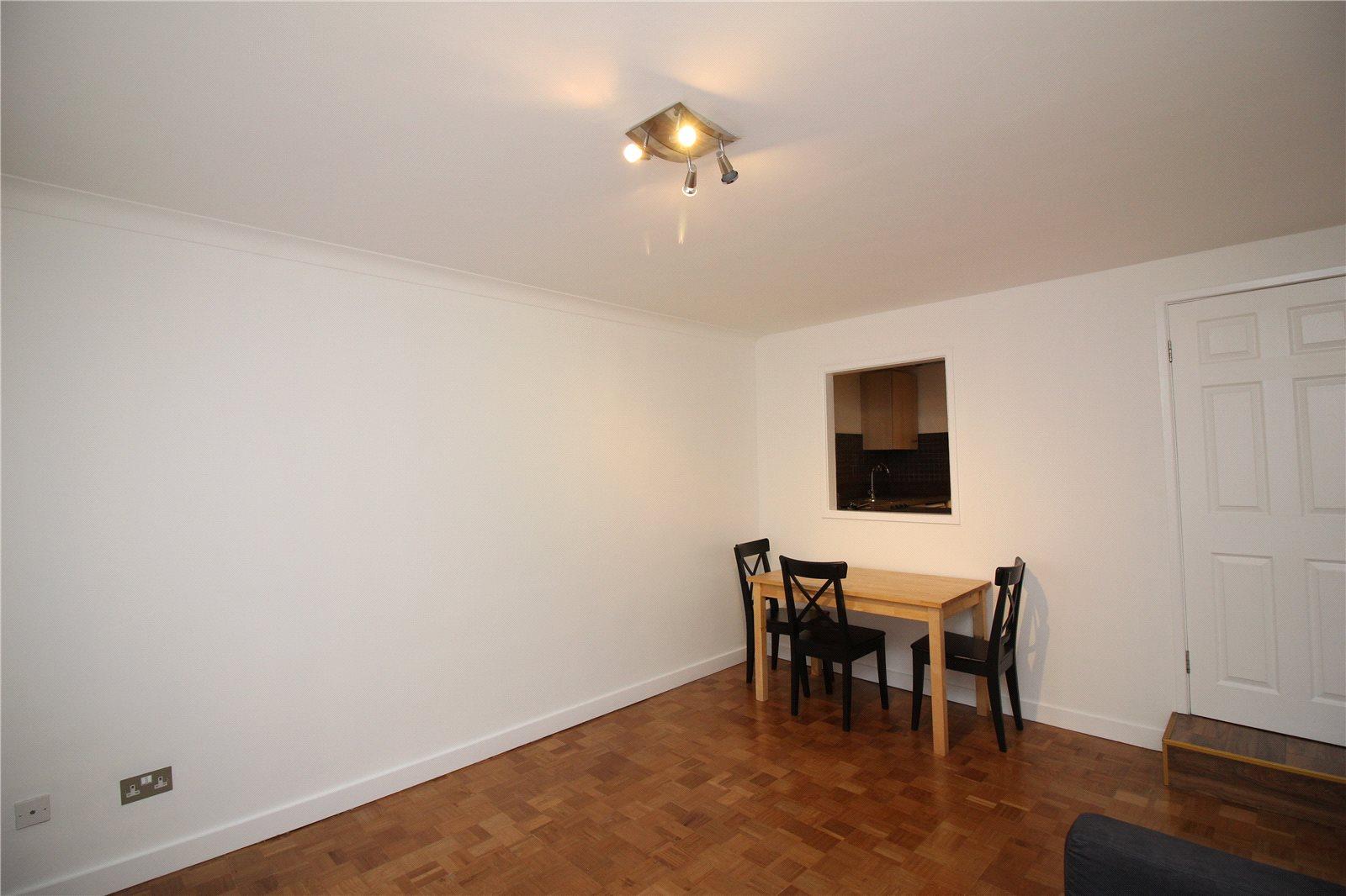 2 bedroom Apartment to rent - Martyn Gerrard