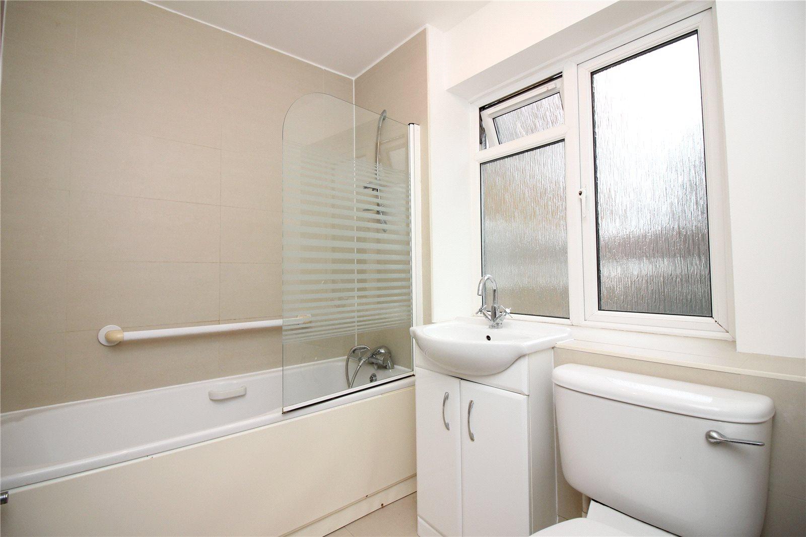 2 bedroom Apartment to rent - Martyn Gerrard