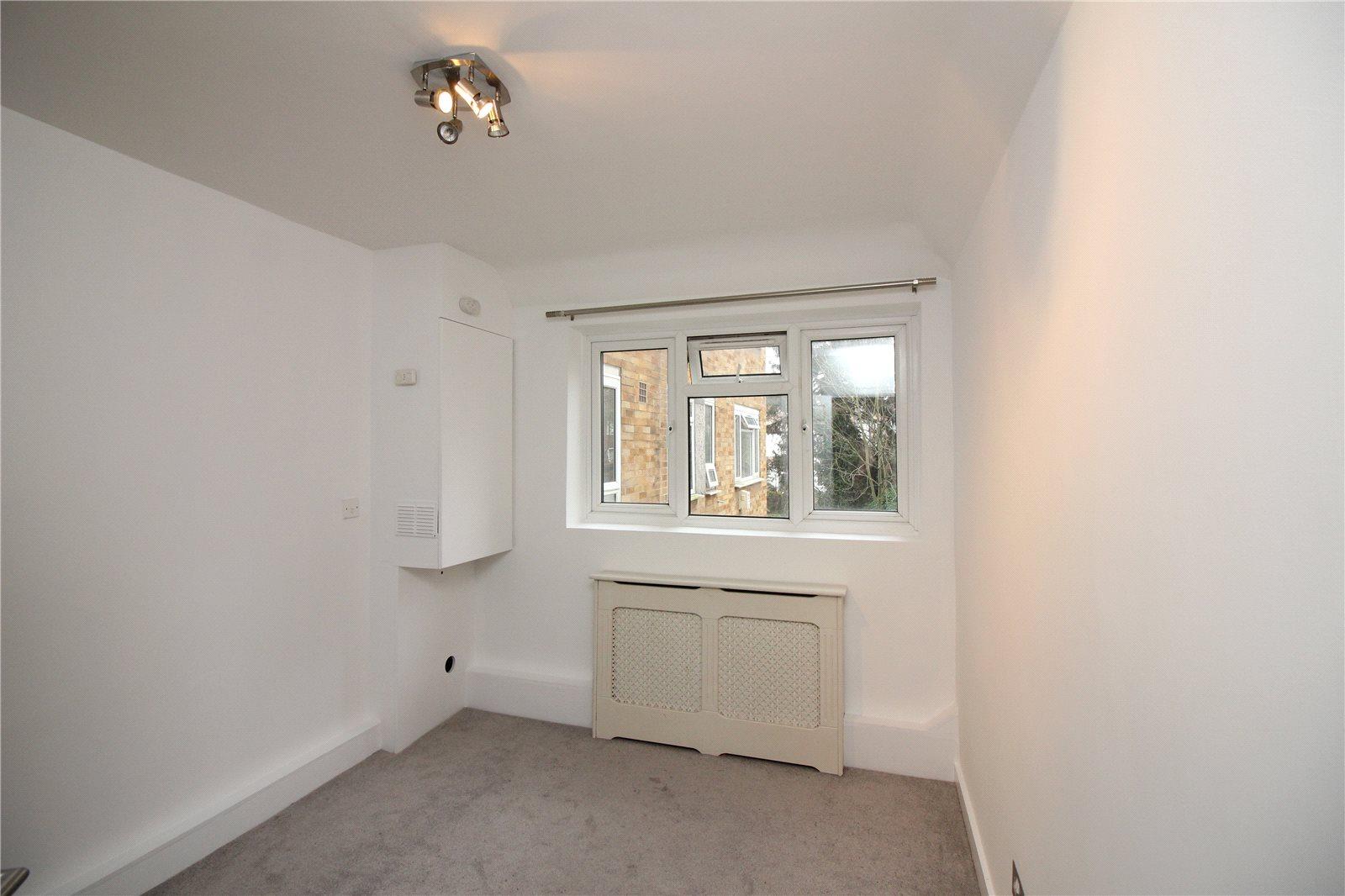 2 bedroom Apartment to rent - Martyn Gerrard