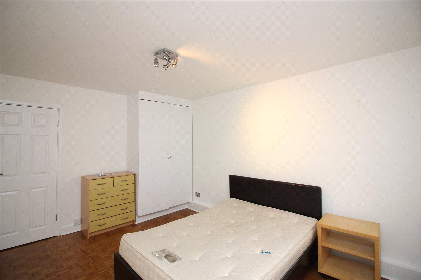 2 bedroom Apartment to rent - Martyn Gerrard