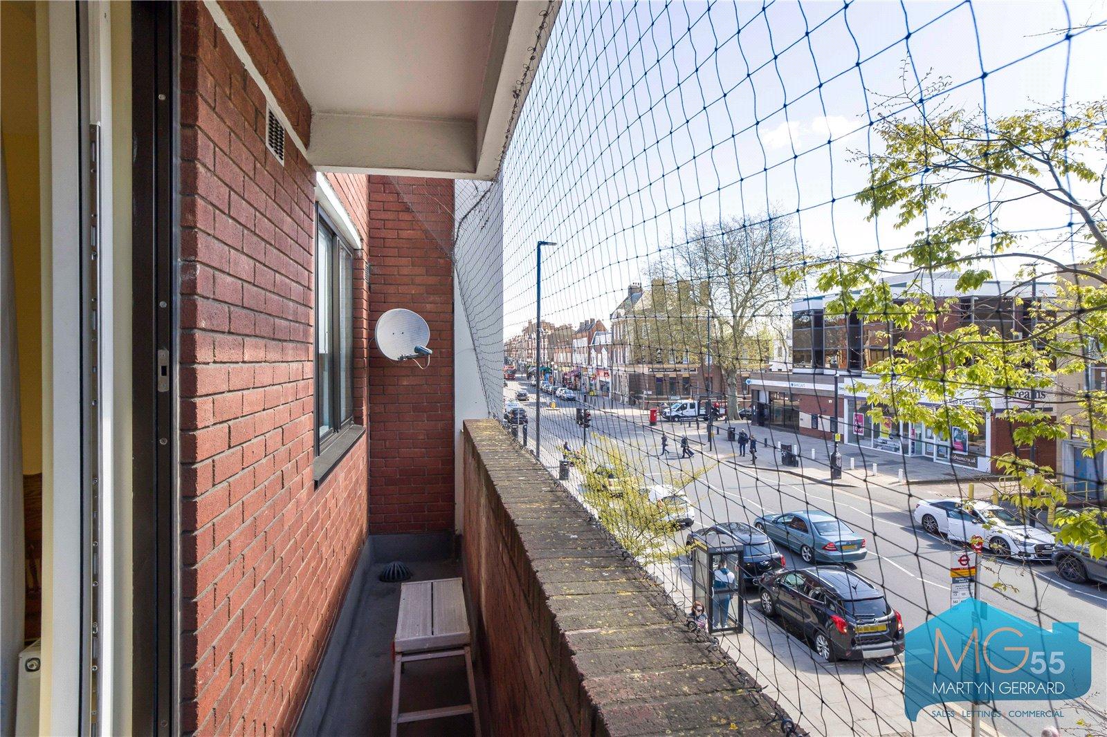 1 bedroom Apartment to rent - Martyn Gerrard
