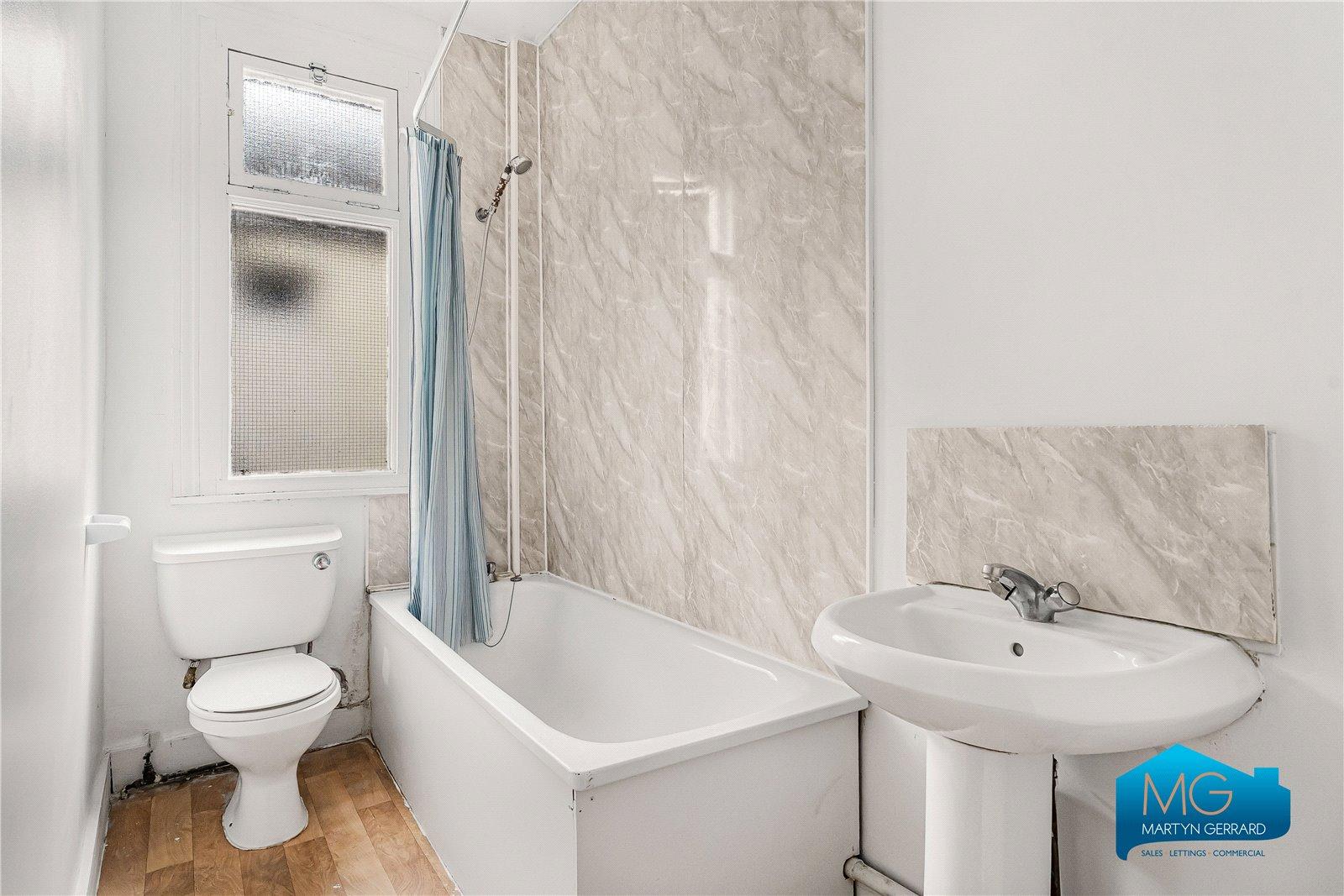 2 bedroom Apartment to rent - Martyn Gerrard