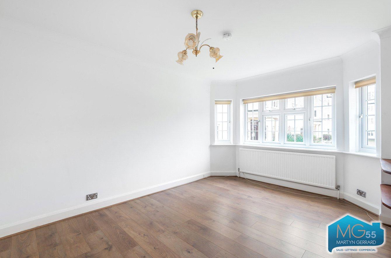 3 bedroom Ground Floor Flat to rent + ' - Martyn Gerrard
