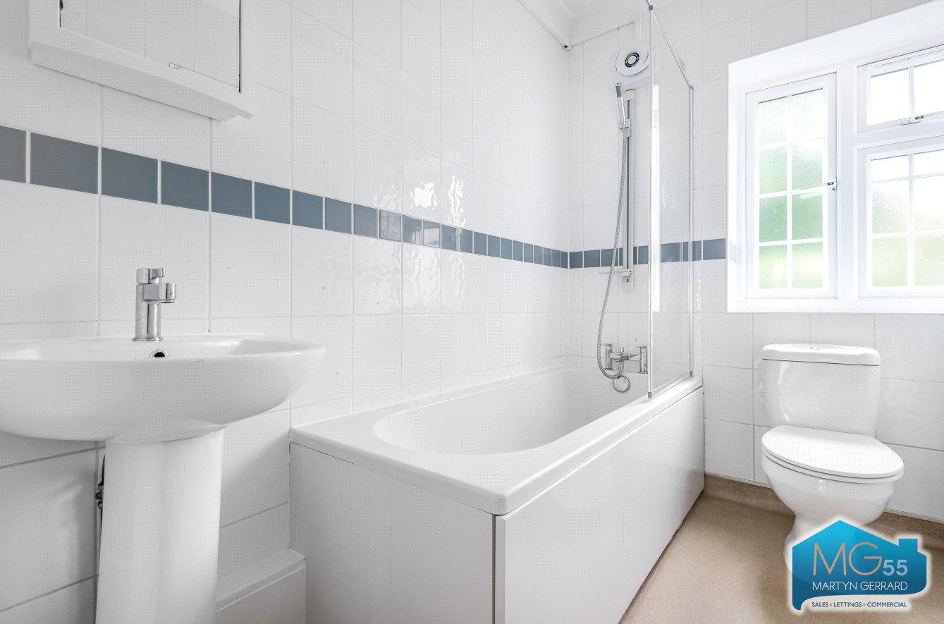 3 bedroom Ground Floor Flat to rent - Martyn Gerrard
