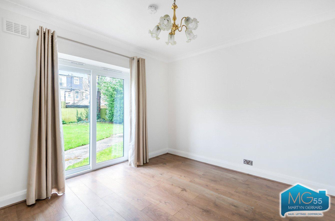 3 bedroom Ground Floor Flat to rent - Martyn Gerrard