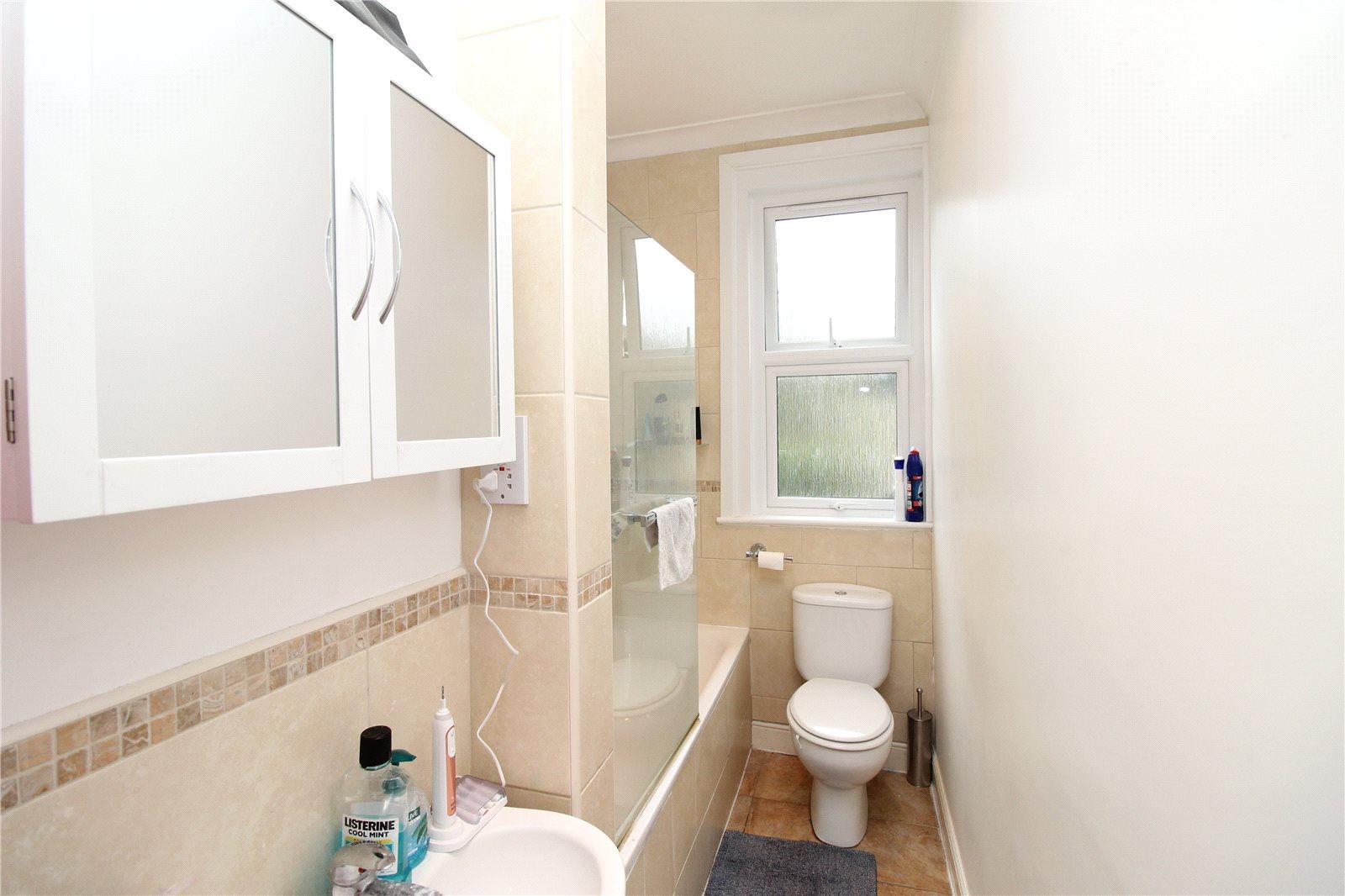 2 bedroom Apartment to rent - Martyn Gerrard