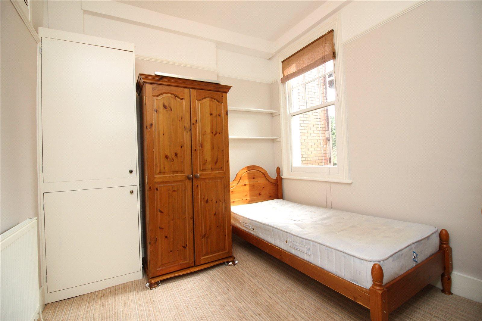 2 bedroom Apartment to rent - Martyn Gerrard