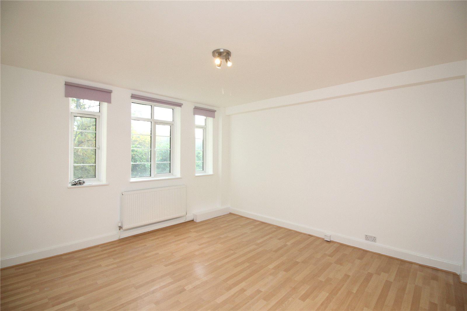 2 bedroom Apartment to rent - Martyn Gerrard
