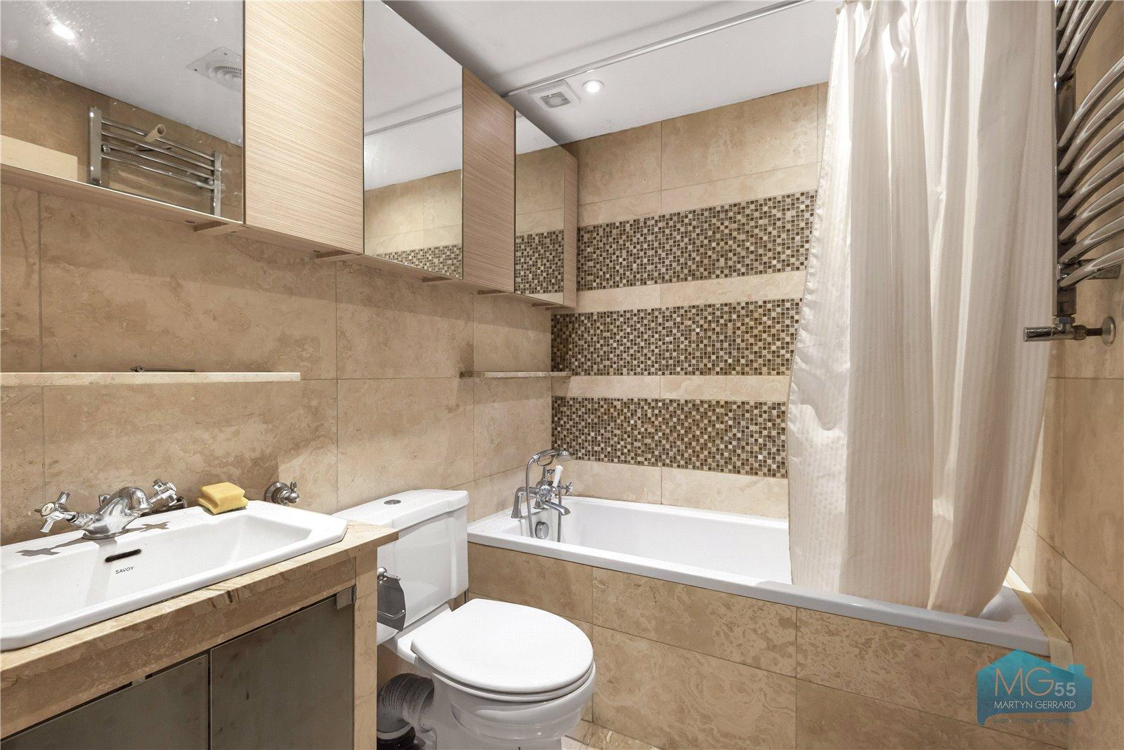 2 bedroom Ground Floor Flat to rent - Martyn Gerrard