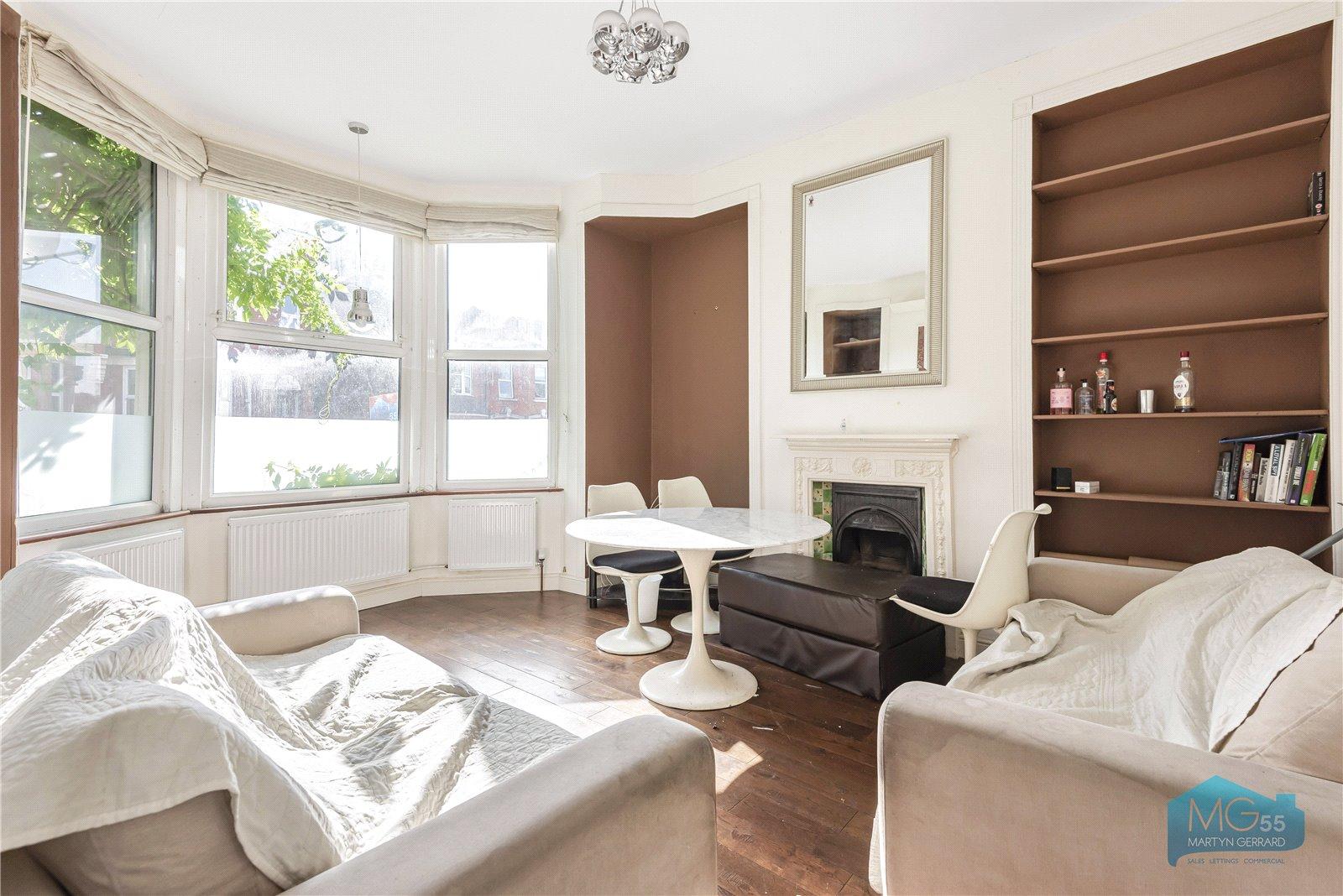 2 bedroom Ground Floor Flat to rent - Martyn Gerrard