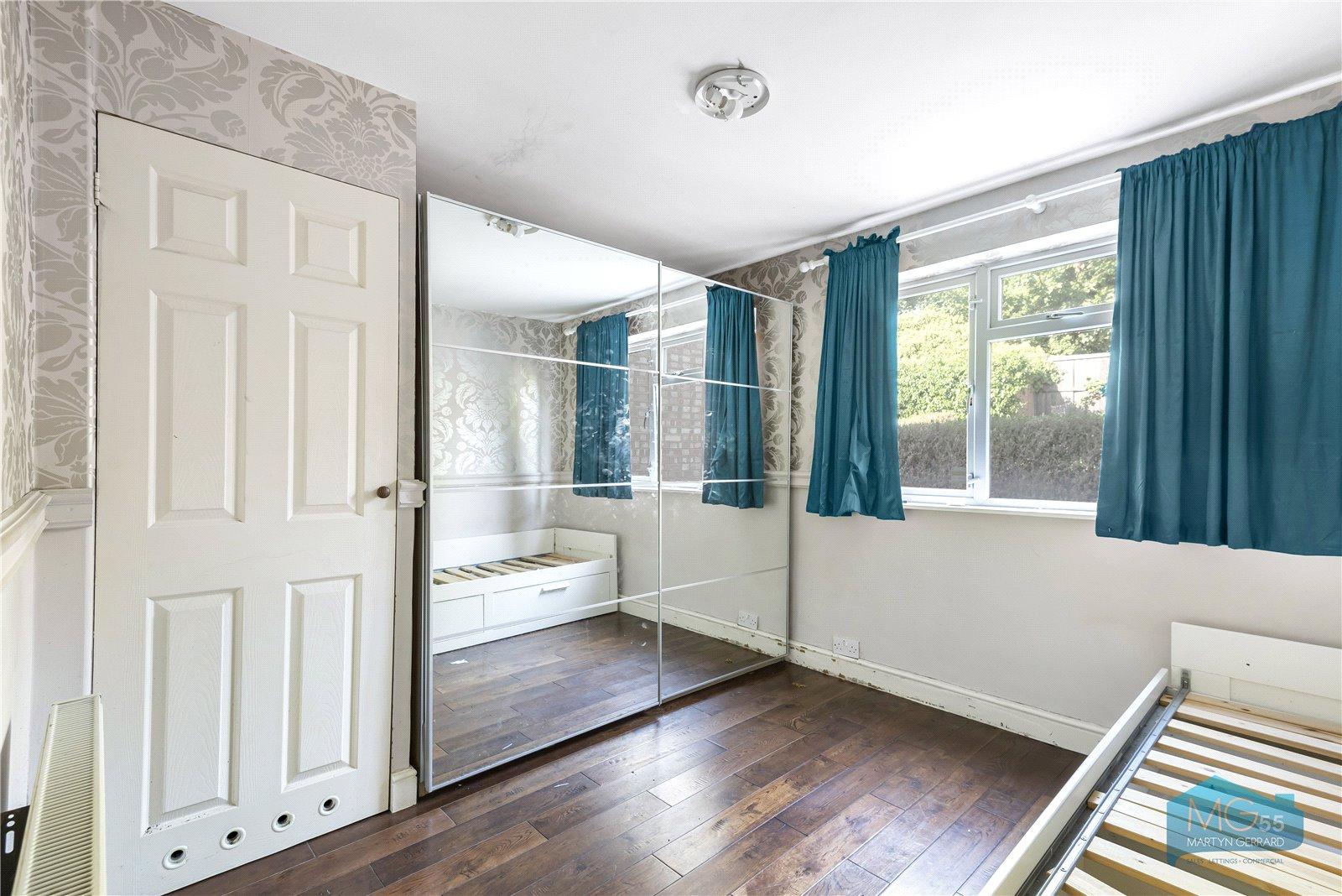 2 bedroom Ground Floor Flat to rent - Martyn Gerrard