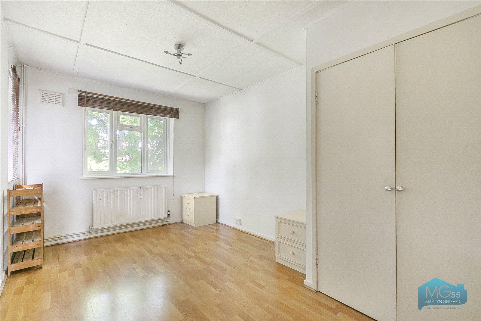 2 bedroom Apartment to rent - Martyn Gerrard
