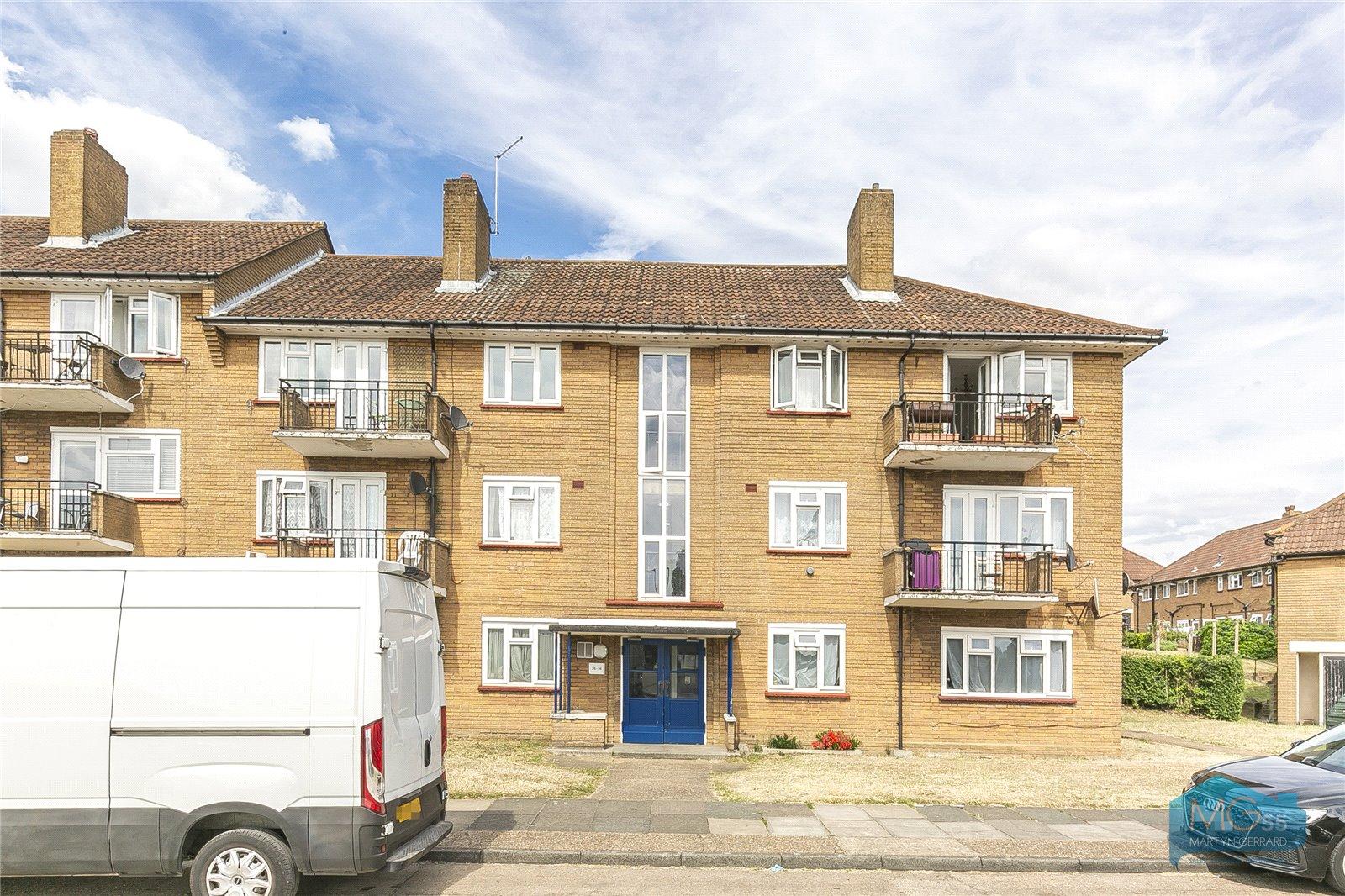 2 bedroom Apartment to rent - Martyn Gerrard