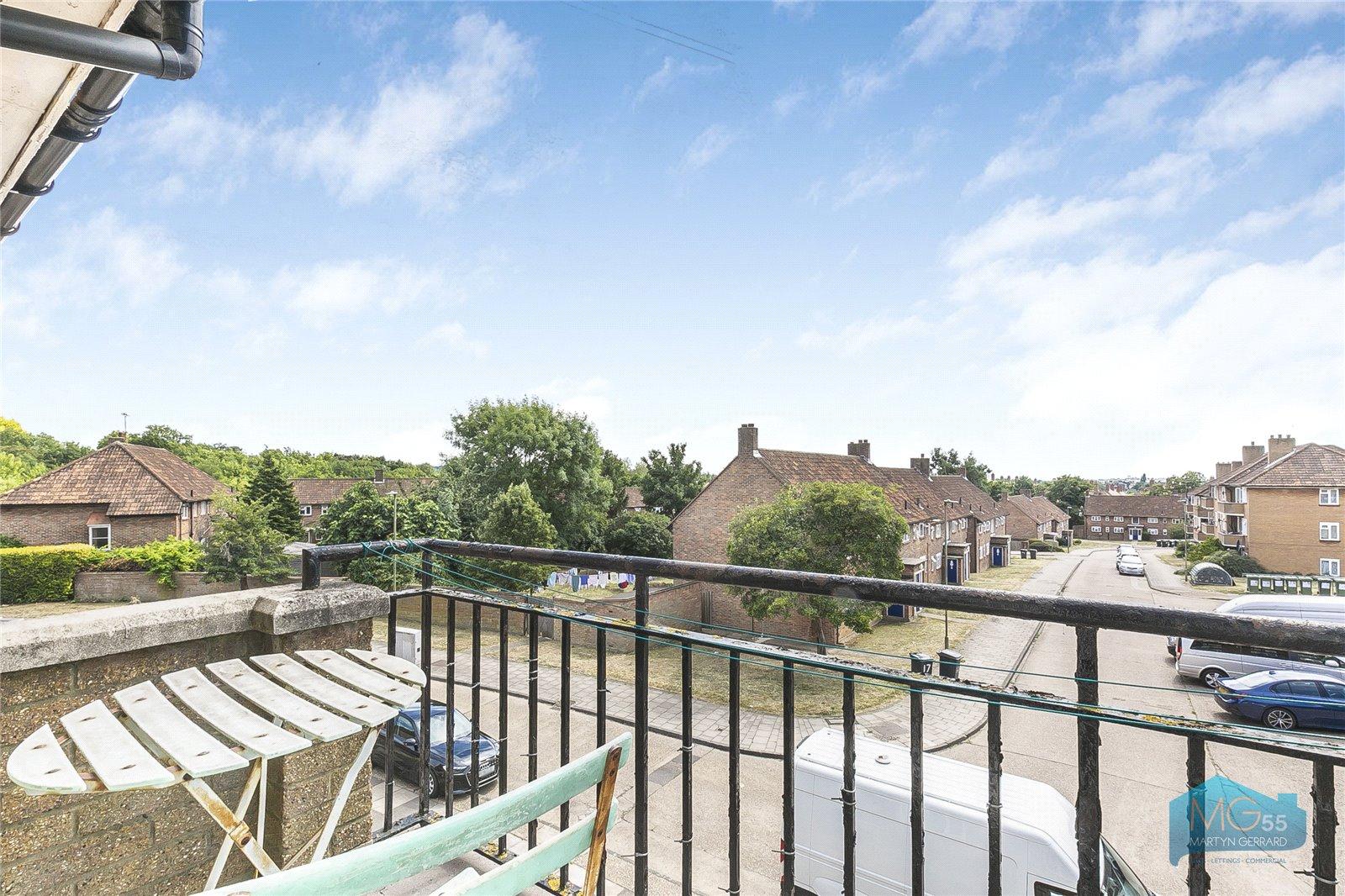 2 bedroom Apartment to rent - Martyn Gerrard