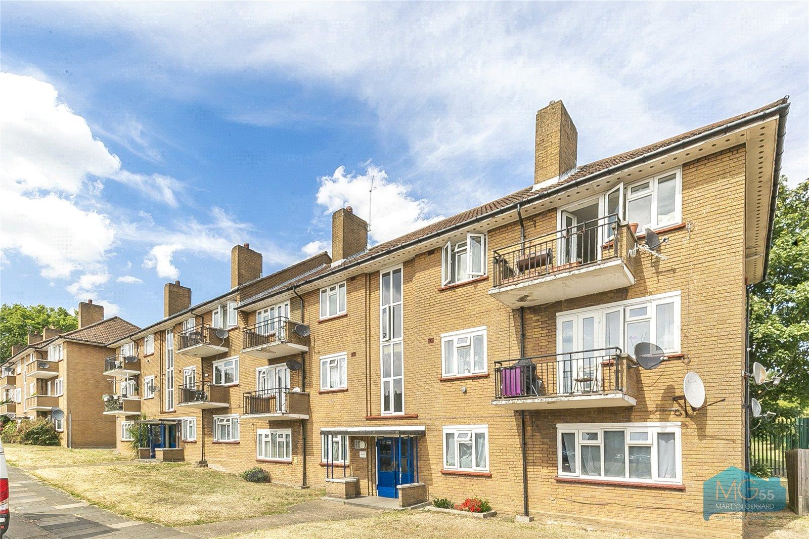 2 bedroom Apartment to rent - Martyn Gerrard