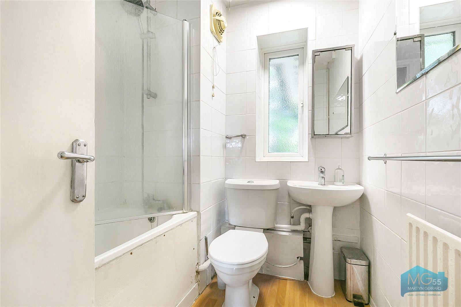 2 bedroom Apartment to rent - Martyn Gerrard
