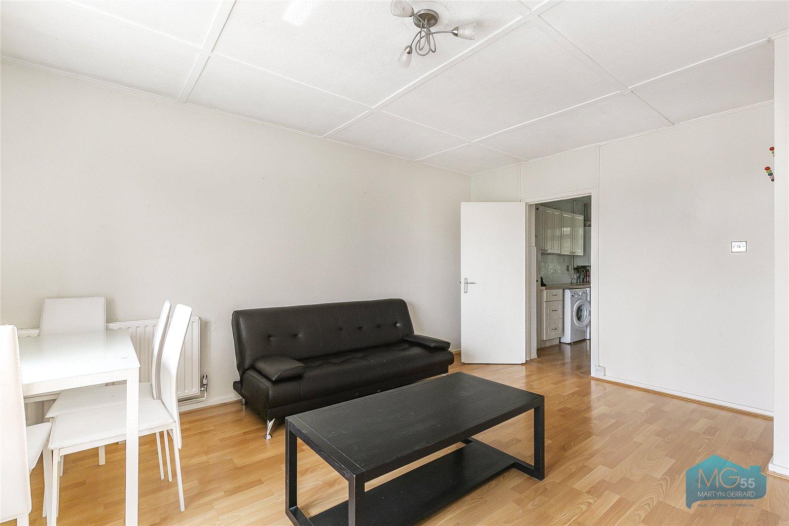 2 bedroom Apartment to rent - Martyn Gerrard