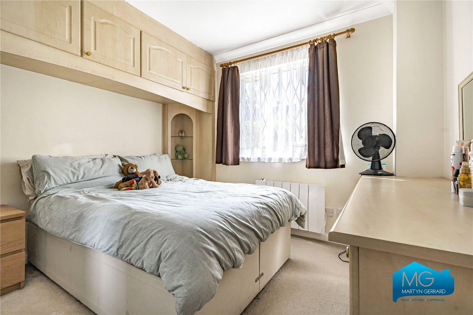 1 bedroom Ground Floor Flat to rent - Martyn Gerrard